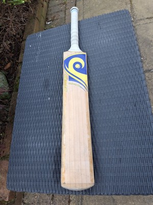 Blueroom Cricketschläger Egge New Wave Max Power + 2 Grade A gebraucht 2lb 8oz