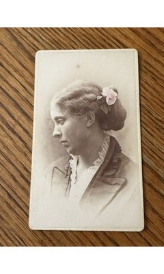 CDV Photograph: Woman Rose Corsage Bushby & Hart Lynn MA Essex Co. 1890s