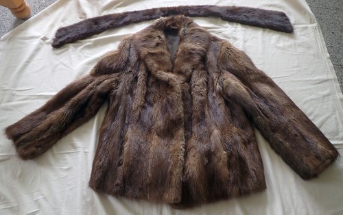Pelz-Jacke mit Kragen ~ Bisam, Nerz (zertifiziert) ~ Damen ~ Gr. 46-48 ~ Vintage