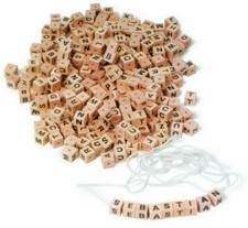 Buchstabenw&uuml;rfel Holz 300 St&uuml;ck Armband F&auml;deln Kette Spielzeug Basteln Schult&uuml;te