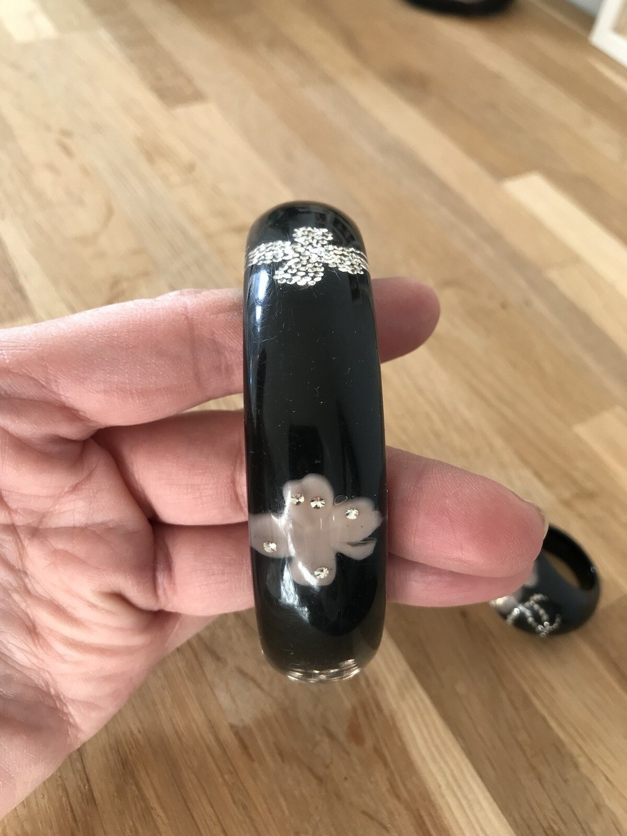 Chanel set. Bracelet And Ring. Resin And Rhinestone. DC clover