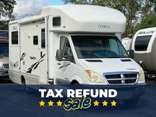 2008 Winnebago Navion 24J