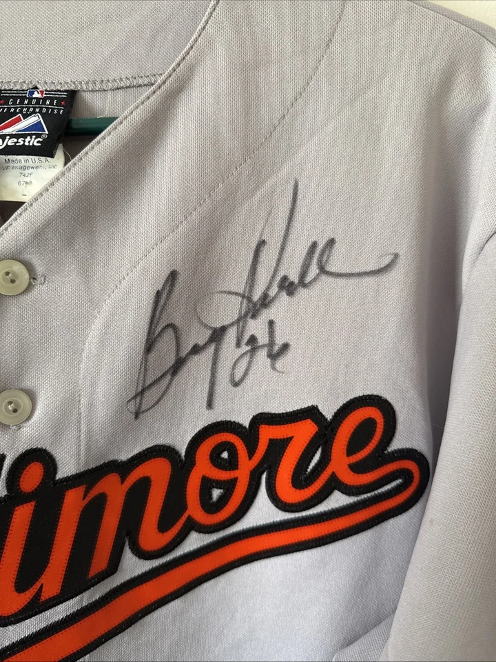 Men’s Majestic Boog Powell #26 Signed Baltimore Orioles Grey Jersey Sz L - Image 2 of 4