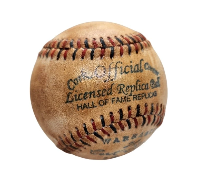 Babe Ruth Autographed 1930s Baseball. Replica Licensed By Ruth Estate - Image 4 of 4