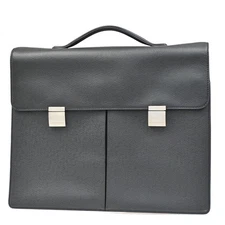 LOUIS VUITTON Serviette Kazan Hand Bag Taiga Leather Black M30802 68KB755