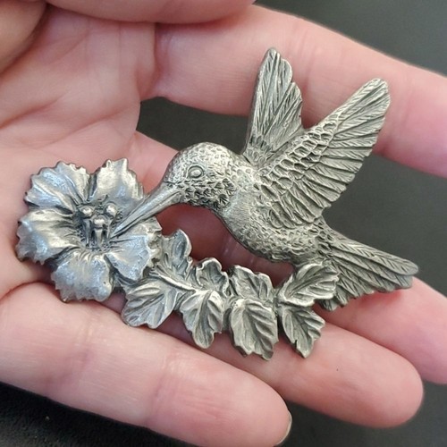 Vintage Spoontiques hummingbird brooch pewter