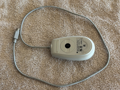 未使用 Apple Desktop Bus ADB Mouse I, II +α Vintage Original Apple Macintosh Desktop Bus Mouse II M2706 1