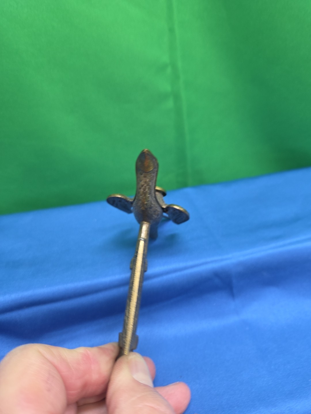 Antique Embossed Metal Sewing Bird Clamp Victorian Custom Ornate  Decorative TS