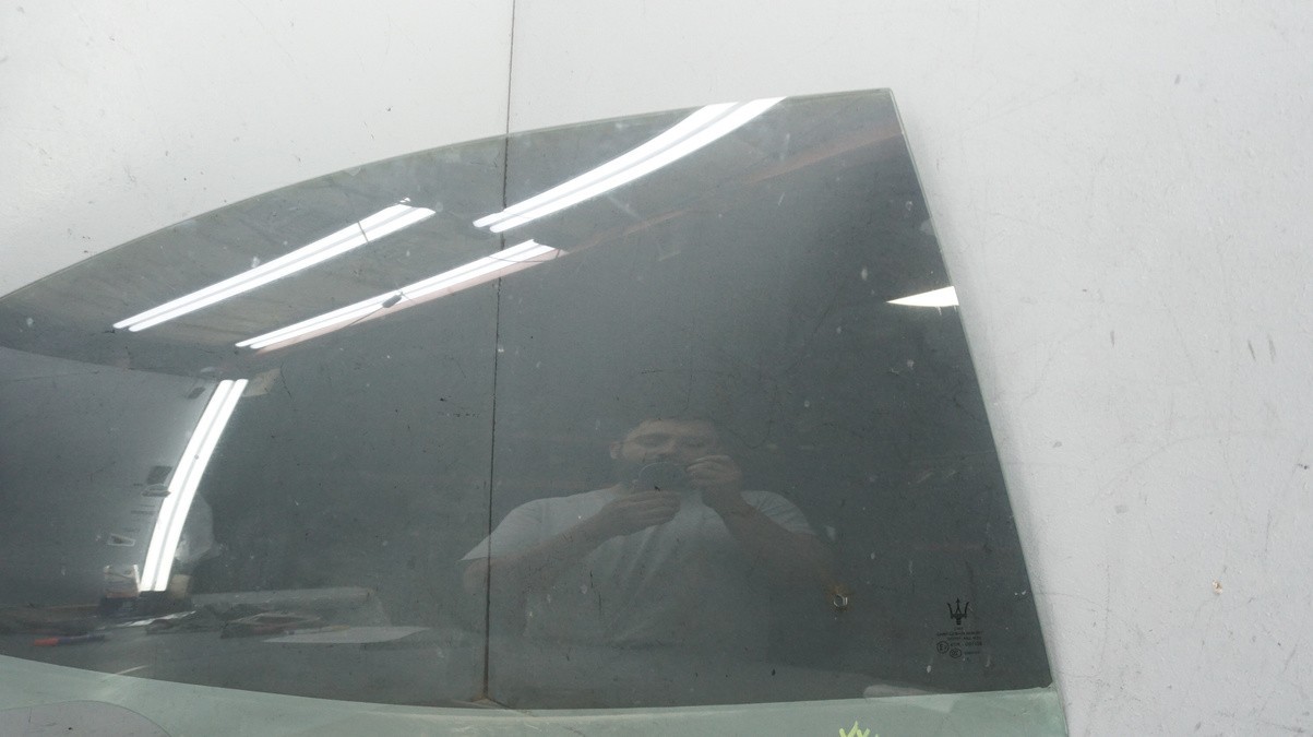 Maserati Ghibli 2014-2022 Rear Right Door glass