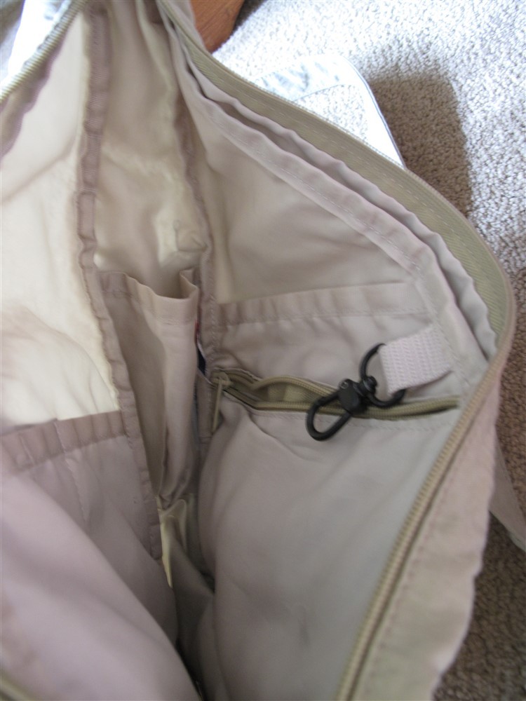 Ameri USA Nylon CrossBody Sling Shoulder Bag Heal… - image 4