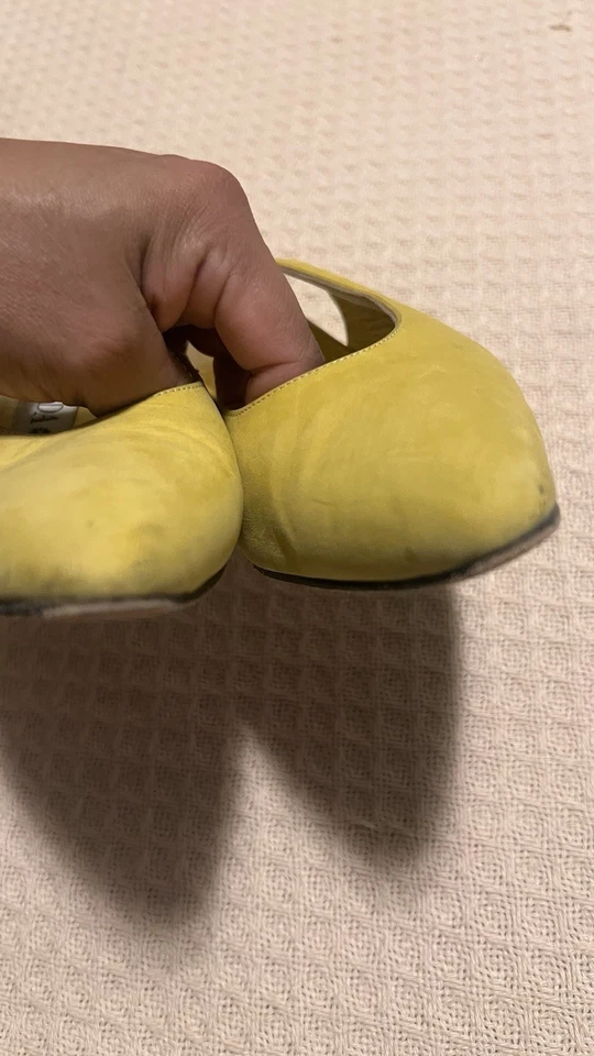 Zapatos de salón vintage ESCADA talla 8,5 B amarillos Foto 4 de 4