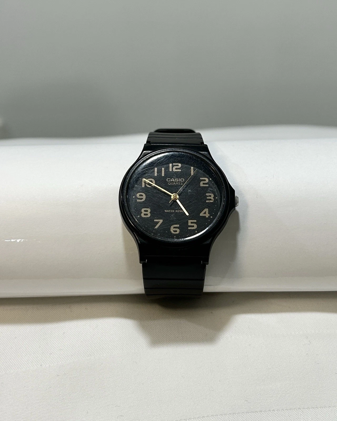 CASIO MQ24 Series Black Dial Resin Band Analog Men Vintage Watch W41 *TICKING