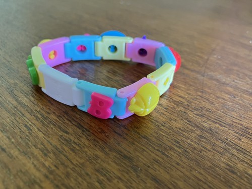 Bracciale charm a scatto vintage anni 80 plastica bambini piccolo - Foto 3 di 3