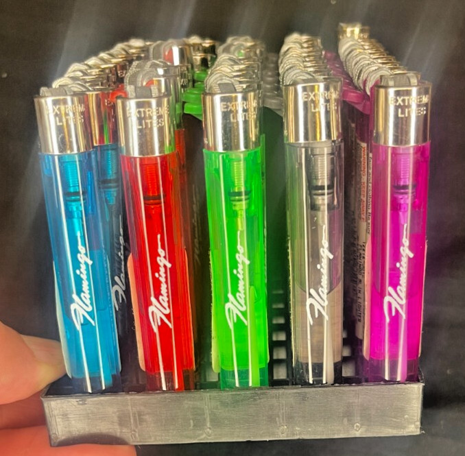 S Low Flame Half Full (50) Display