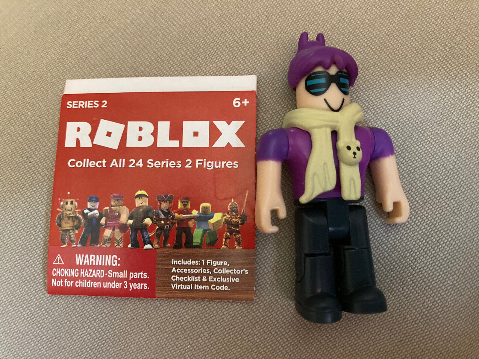 THE NOOB WITHIN* Roblox Celebrity Series 2 - Unused CODE Sealed Bag