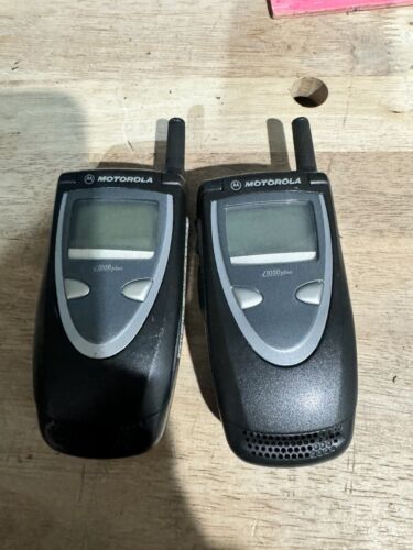 Lot Of 2 Motorola i1000 Plus (Nextel) Cell Phone Untested For Parts And Repair - Picture 1 of 4