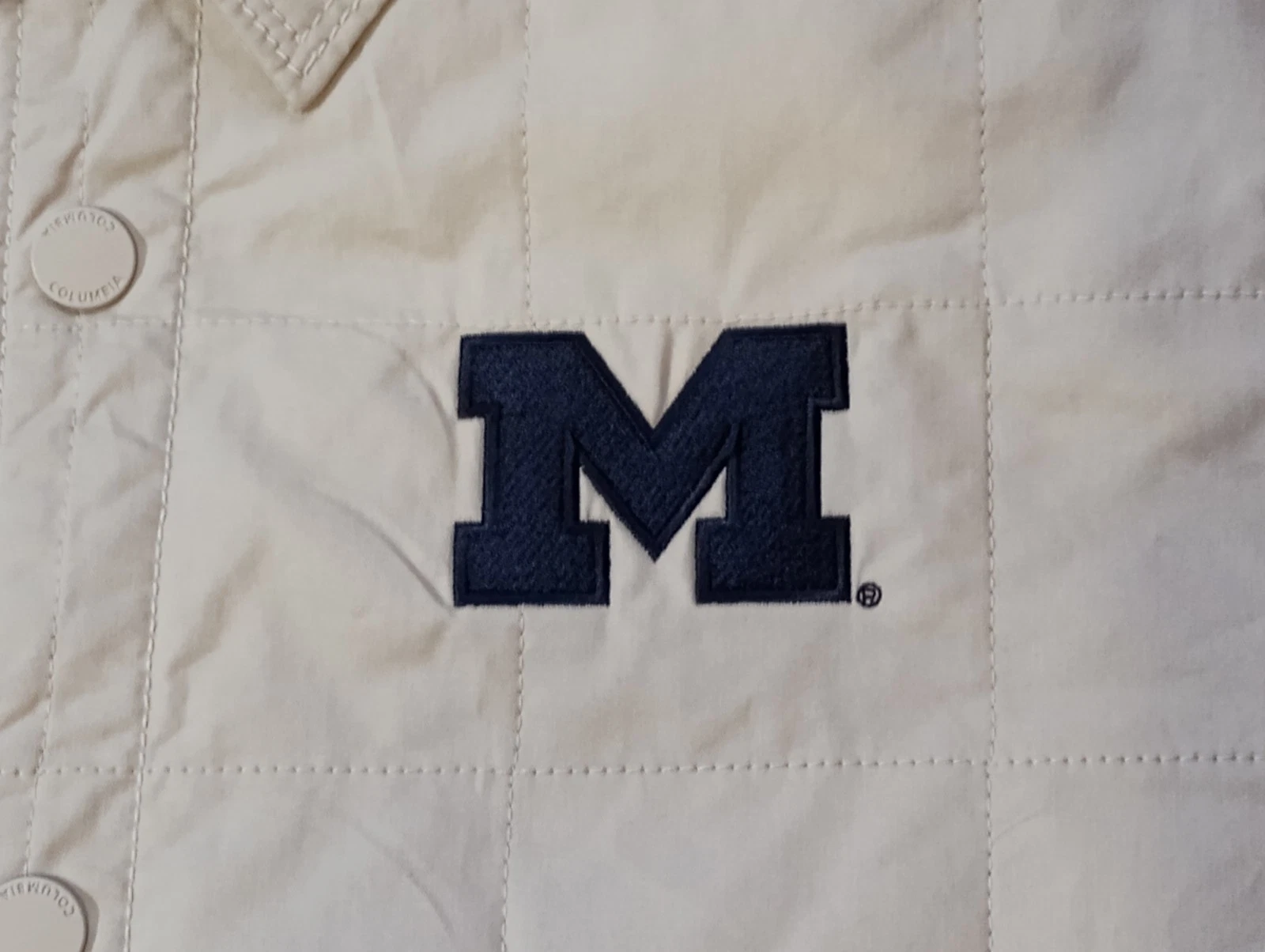 Michigan Wolverines Columbia Quilted Shirt Snap Jacket Tan Mens S Fits M/L NWT image 4
