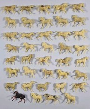 Vintage HO Scale Plastic Horses x39 Cavalry Railway Diorama Accessories