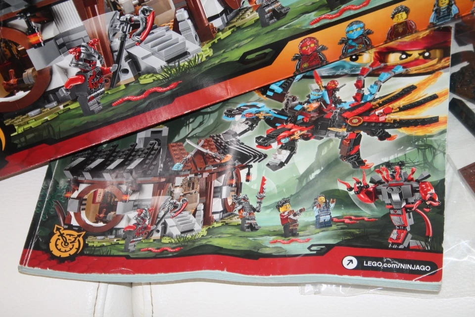 LEGO Ninjago 70627 Dragon's Forge, Foto 4 von 5
