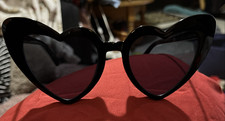 Women s Heart Shaped Black Sunglasses UV Protection Light Weight Plastic