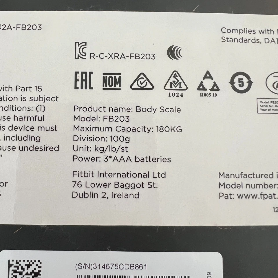 Báscula rastreadora de fitness Fitbit Aria Air FB203 blanca - ligeramente usada. Foto 2 de 4