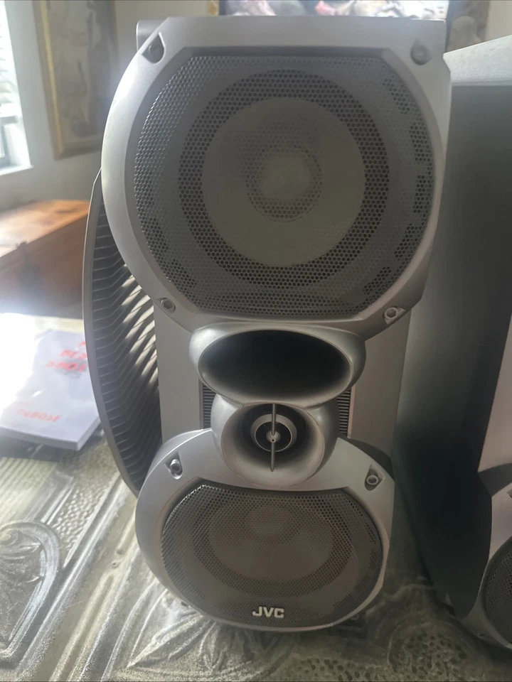 Par de Altavoces Subwoofer JVC Probados Doble SP-HXZ30 Plateado 80W Subwoofer 190W Leer Foto 2 de 4