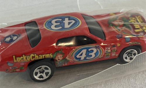 Hot Wheels Cereal 4 Cars Cheerios Chex Lucky Charm - 43 Petty - Sealed - Picture 6 of 12