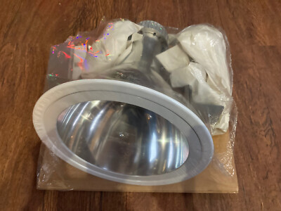 JANMAR Lighting Class P Light Housing #218E-32-7-SA-HWD 120V AC80 .02A - NO BULB