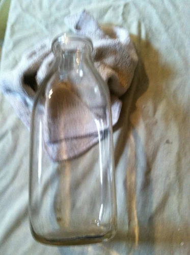 Vintage Glass Milk Bottle- Jersey Creamery- Erie, Pa.