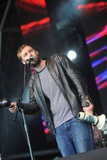 Aaron Fletcher of The Bees performing live on stage with at Vintag - Old Photo