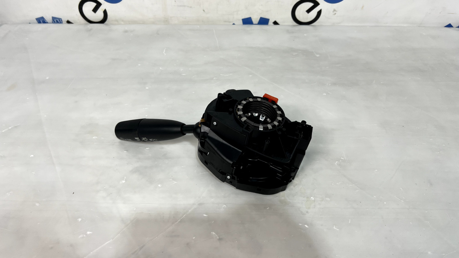 Steering column multi-switch Maserati QUATTROPORTE VI 2014 670025006