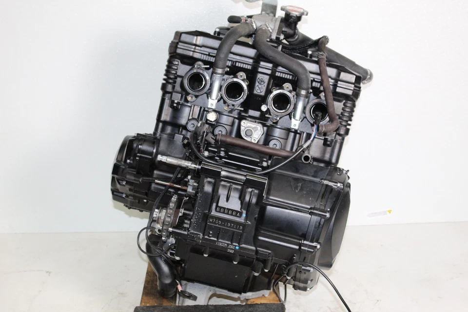 Suzuki Bandit 1250S GSF1250SA 2016 motor ABS Foto 4 de 4