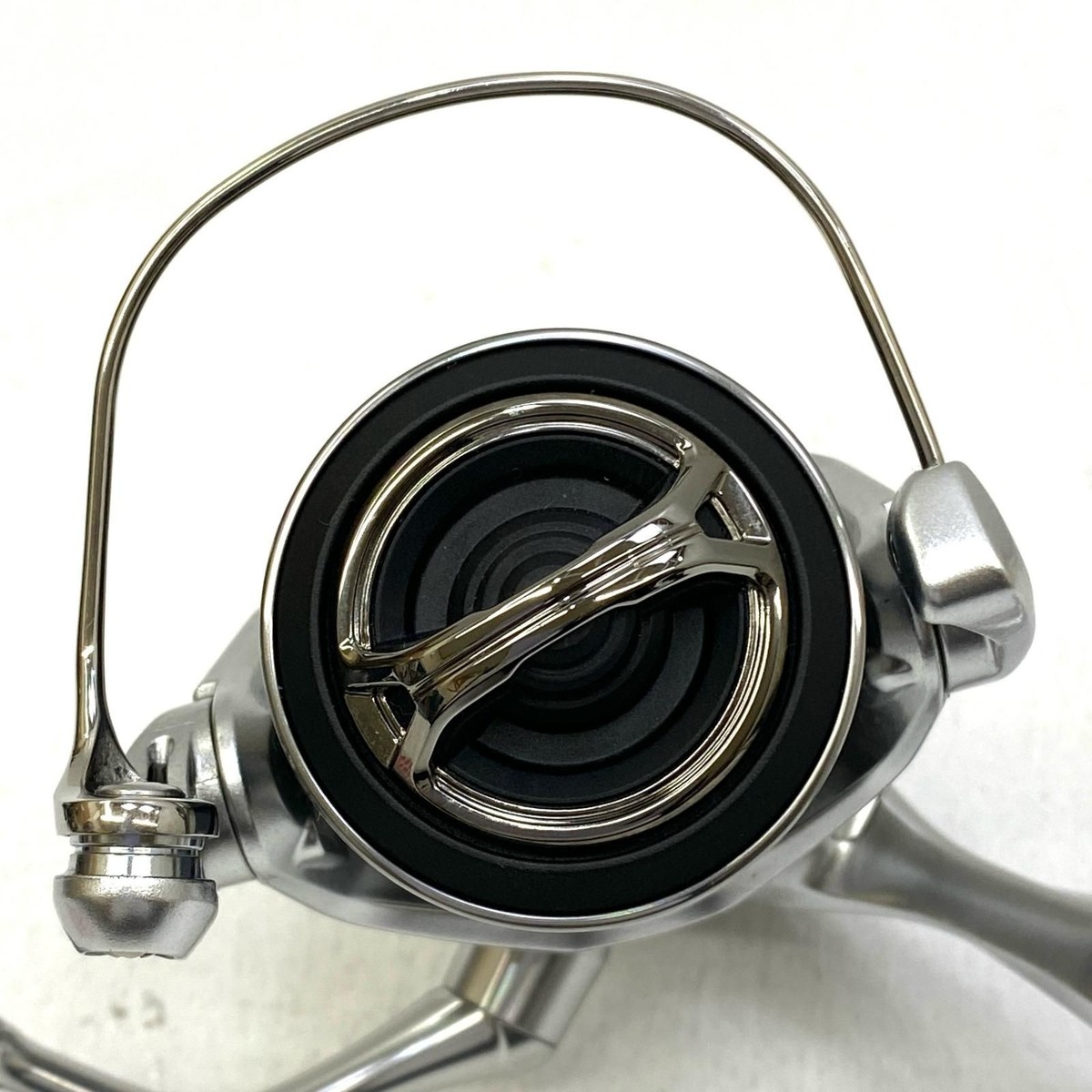 Near Mint SHIMANO 23 STRADIC C2000SHG Spinning Reel Japan USED w