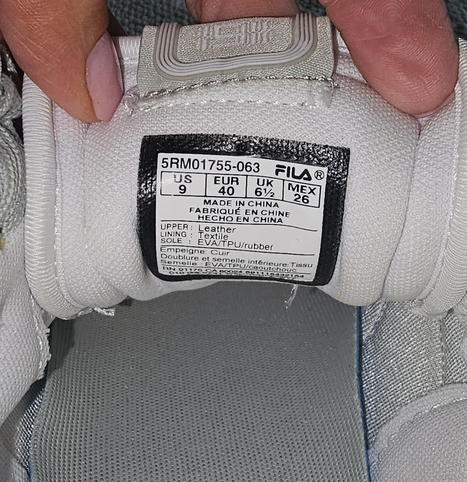 Fila Holographic Sneakers with Suede Overlay and Cushioned Sole Size 9 - Image 4 of 4