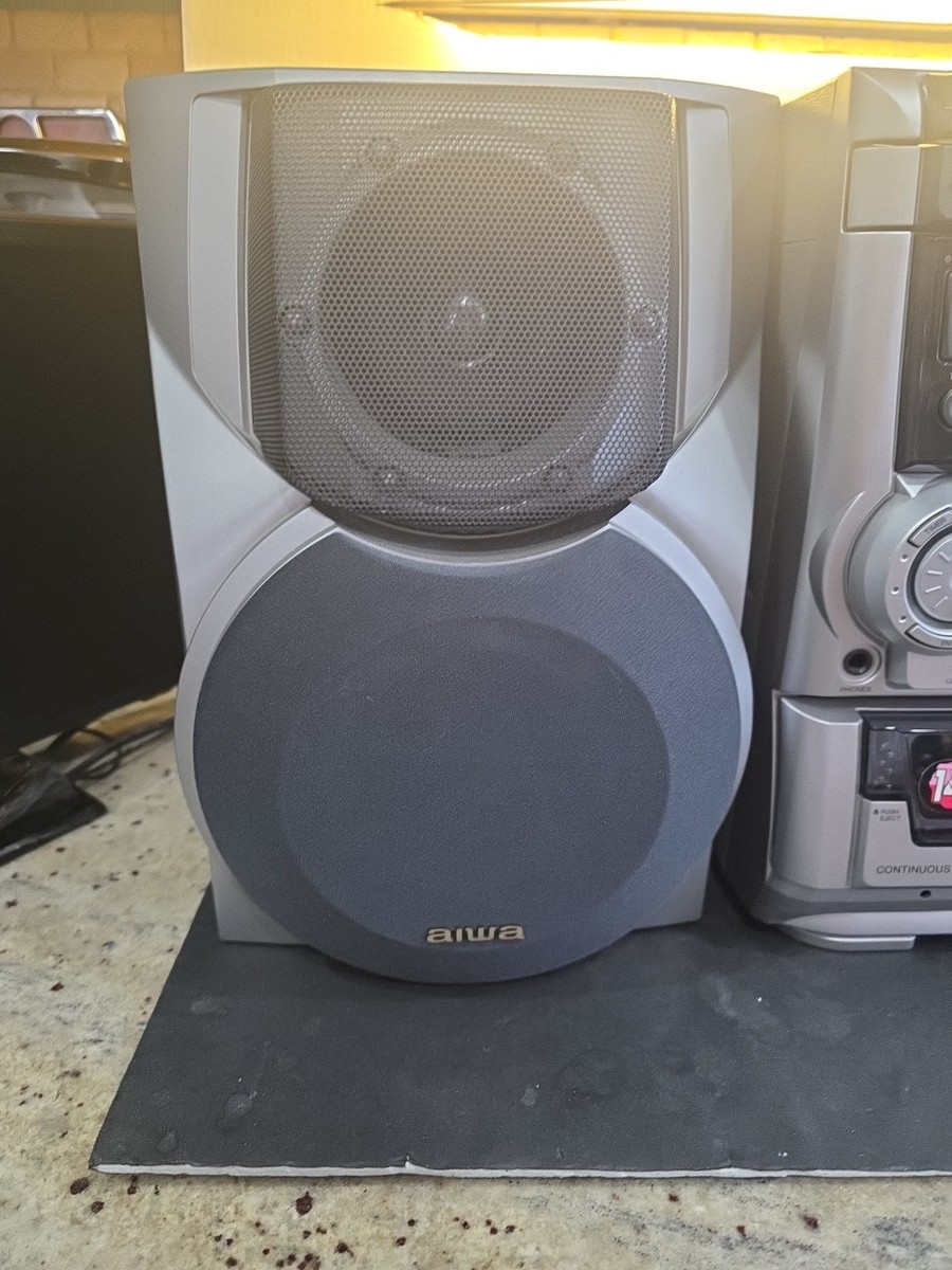 Aiwa CX-NMA545 Digital Audio System TBass 3 CD Stereo Dual