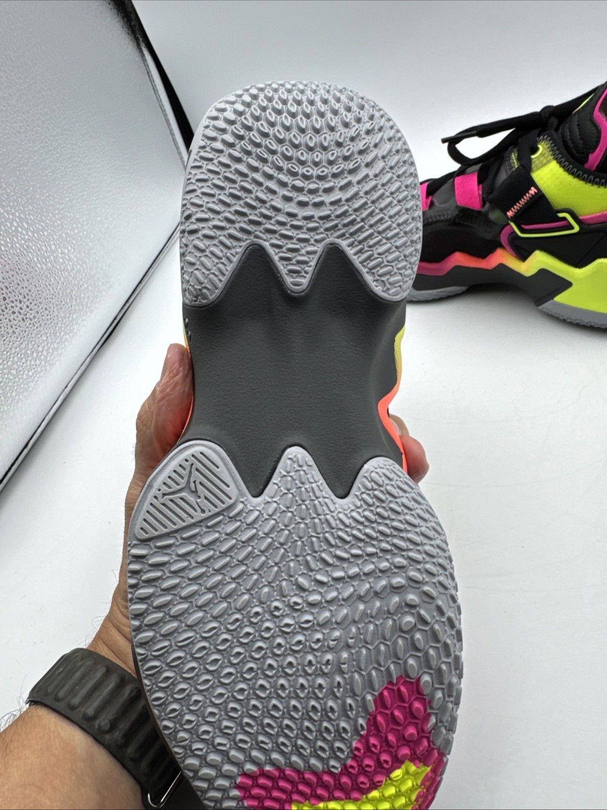 Nike Air Jordan Why Not Zer0.5 Raging Grace Size 7y Shoes thumbnail 5