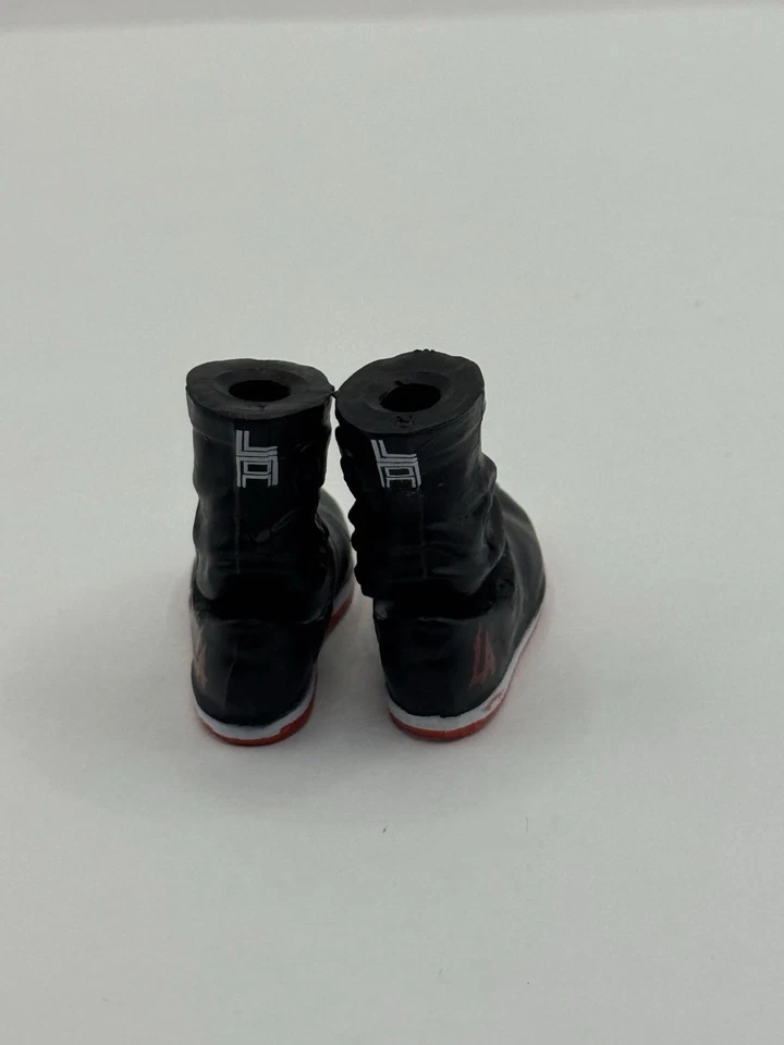 WWE Elite Defining Moments - LA Knight Jordan 11 Botas Forraje Mattel Escala 1/12 Foto 4 de 4