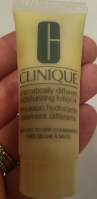 Clinique Dramatically Different Moisturizing Lotion .5 Fl Oz NEW  