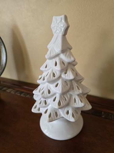 2013 Yankee Candle White Ceramic Tree Luminary Tealight Holder 9" Christmas - Picture 2 of 8