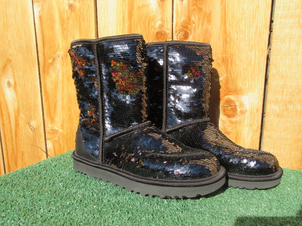 Ugg Australia Classic Short Black Sequin Boot Women's Size 7 Model 1094892