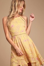 Lulus NWT Bahama Mama Yellow Floral Print Sleevless Handkerchief Dress Size M