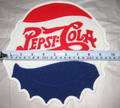 Pepsi:Cola NEU Doppelpunkt Flaschenverschluss Patch Kette genäht Soda - Bild 4 von 4