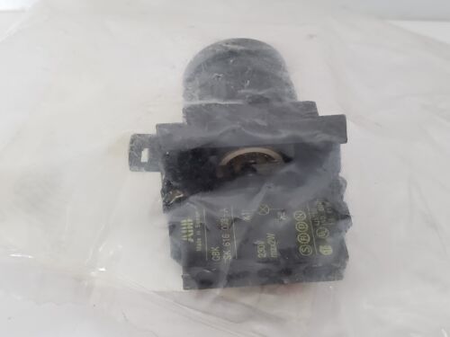ABB CONTROL CBK-LF8W PILOTLICHT LAMPENANTRIEB Mit LAMPENBLOCK WEISS 24V Neu im Karton - Bild 4 von 6