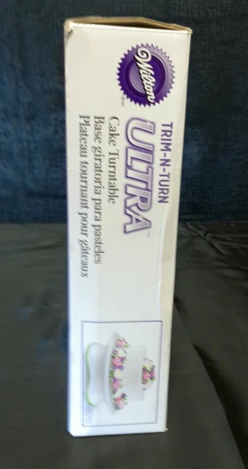 Wilton Trim-N-Turn Ultra Cake Decorating Turn Table - Image 2 of 4