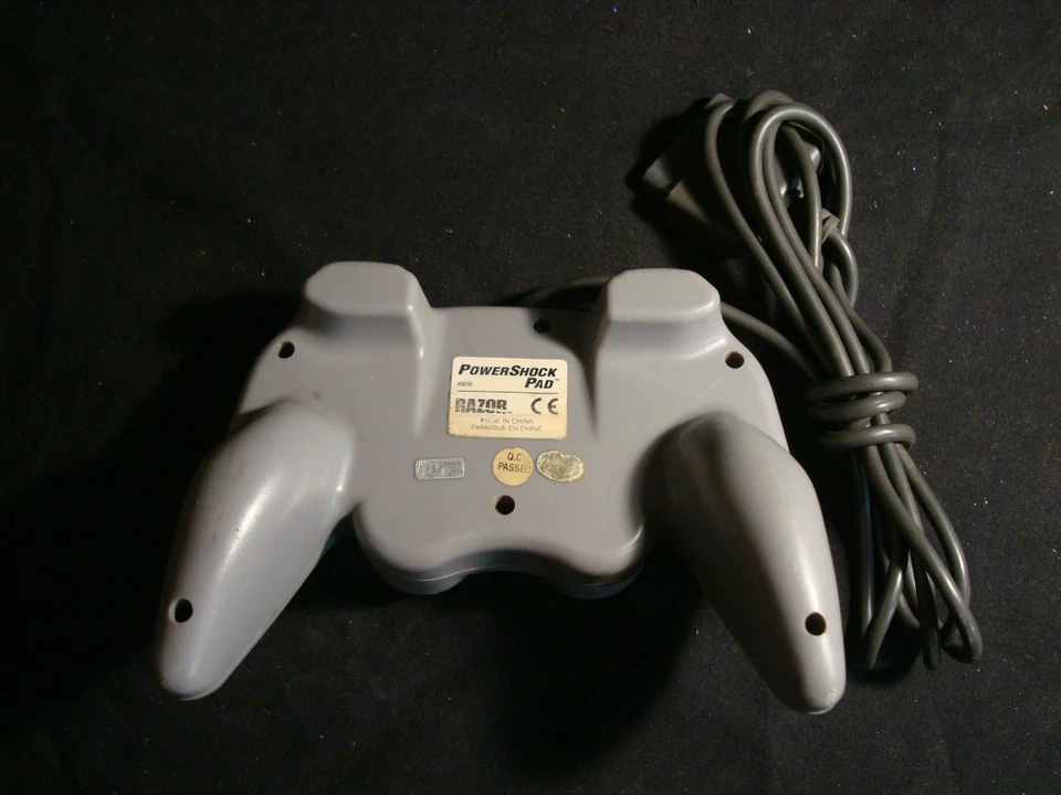 Razor Power Shock Pad 4808 PS1 Controller - Image 2 of 4