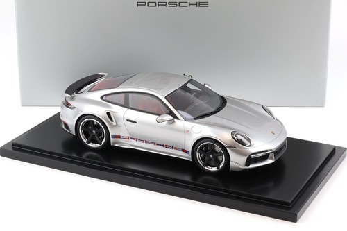 1:18 Spark Porsche 911 992 Turbo Sonderwunsch First Turbo Argento WAP DEALER - Foto 2 di 4