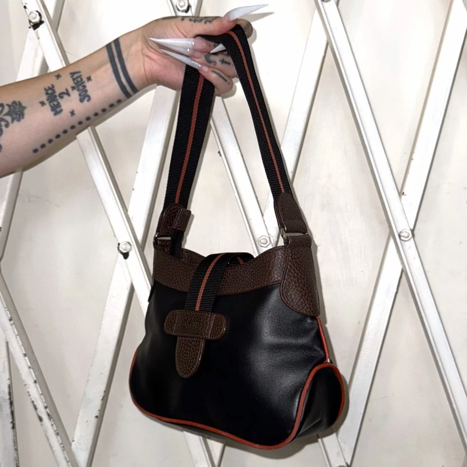 Bolso de cuero sintético vintage Y2K Esprit con asa superior de hombro en negro y marrón Foto 2 de 4