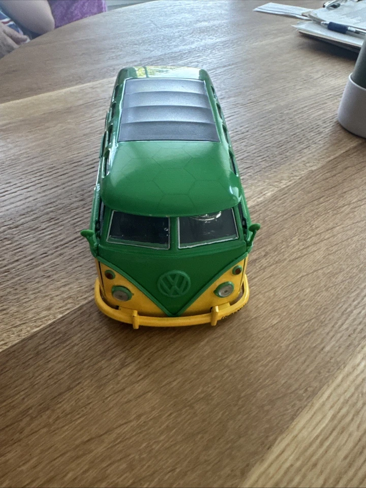 Nickelodeon 1962 VW Volkswagen Bus Diecast Model Toy Car Van 1 24 - Image 4 of 4