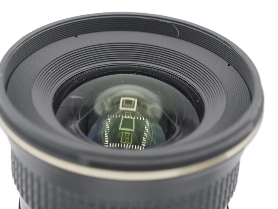 *SUPER CLEAN! BARELY USED!* Tokina AT-X 11-20mm f/2.8 PRO DX Lens for Canon EF - Image 3 of 4
