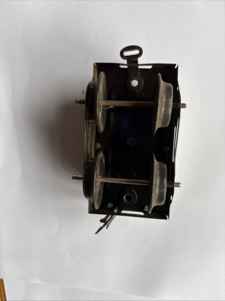 HORNBY  MECCANO TRAINS GAUGE 0 M1 TENDER 3435 Green And Gold - Image 4 of 4